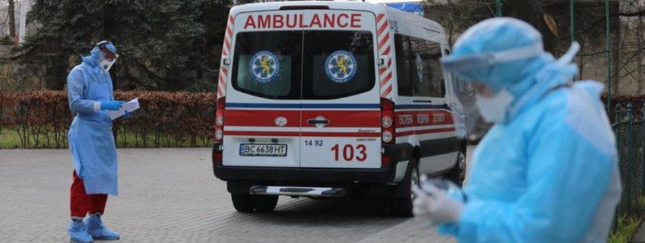  Пандемія COVID-19: в Україні тривають антирекорди, які шанси підхопити вірус у транспорті