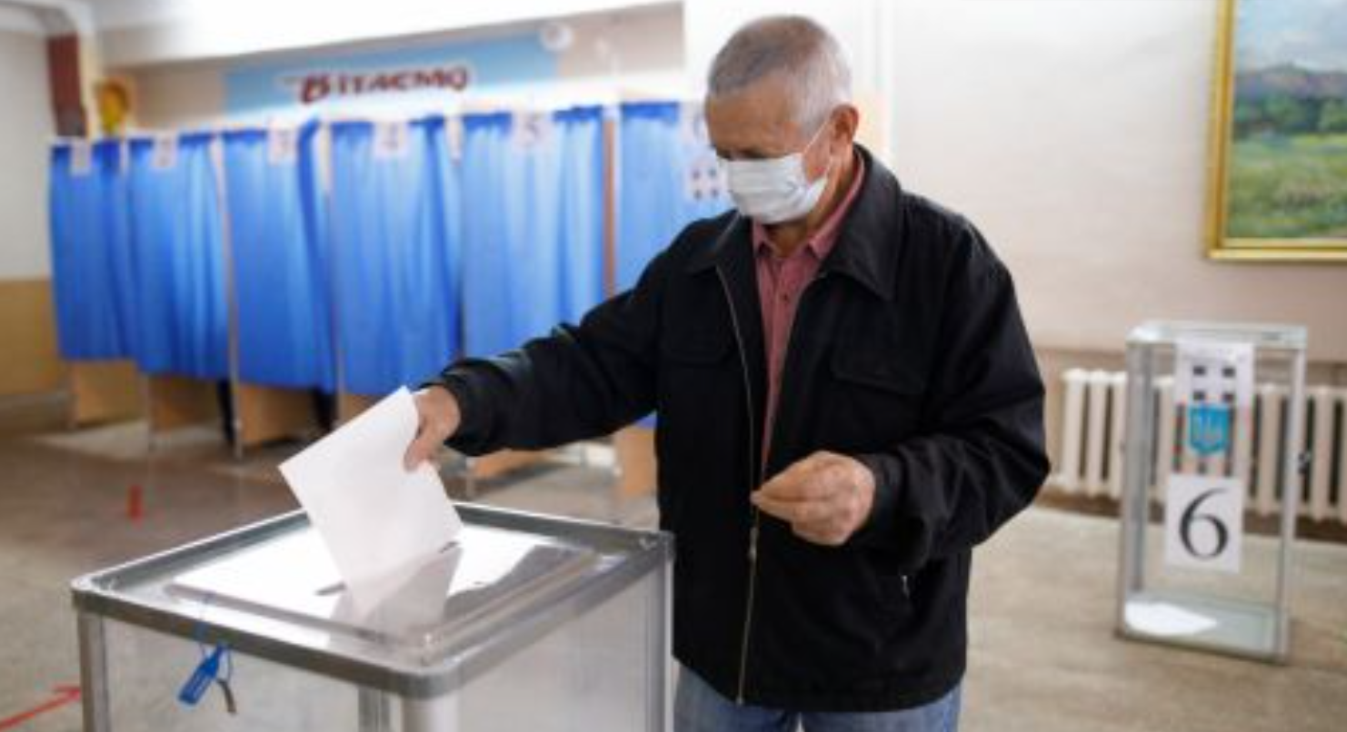 Ціна місцевих виборів: скільки українські партії витратили на рекламу