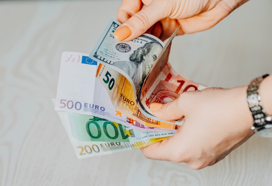 Курс валют від НБУ на 23.11.2020 - долар і євро продовжують дорожчати - фото 1