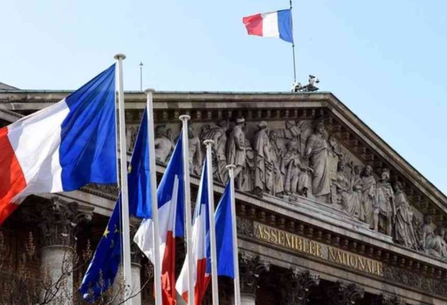 За звинуваченням в корупції: в Парижі вперше в історії пройде суд над екс-президентом - фото 1