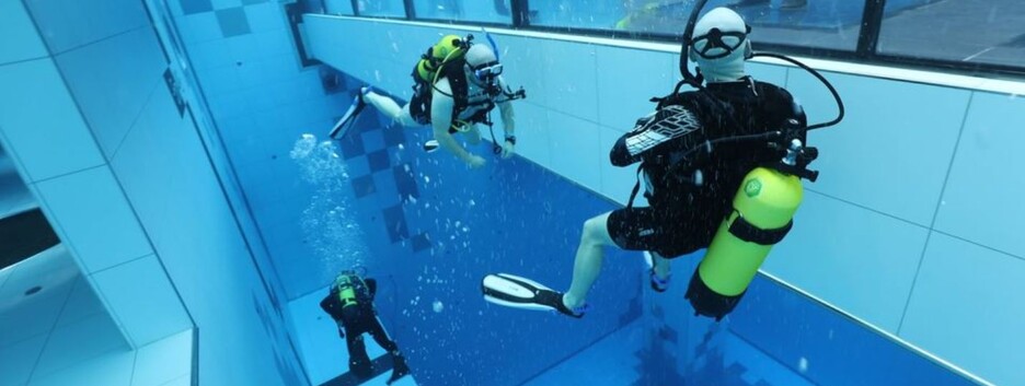 Пещеры и гостиничные комнаты: в Польше открыли самый глубокий в мире бассейн - фото, видео