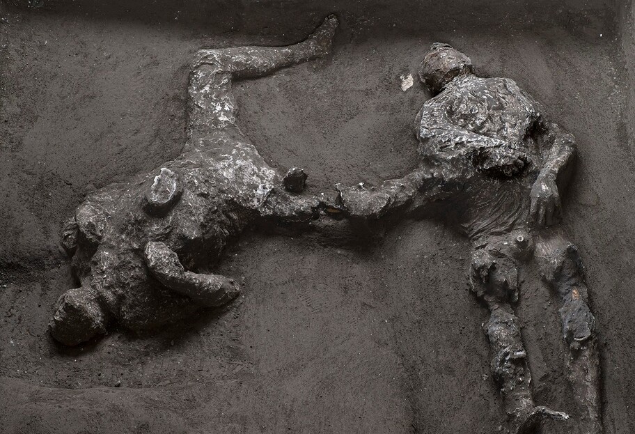 Археологія - Знайшли останки двох чоловіків: жертви виверження Везувію 79 року – фото - фото 1