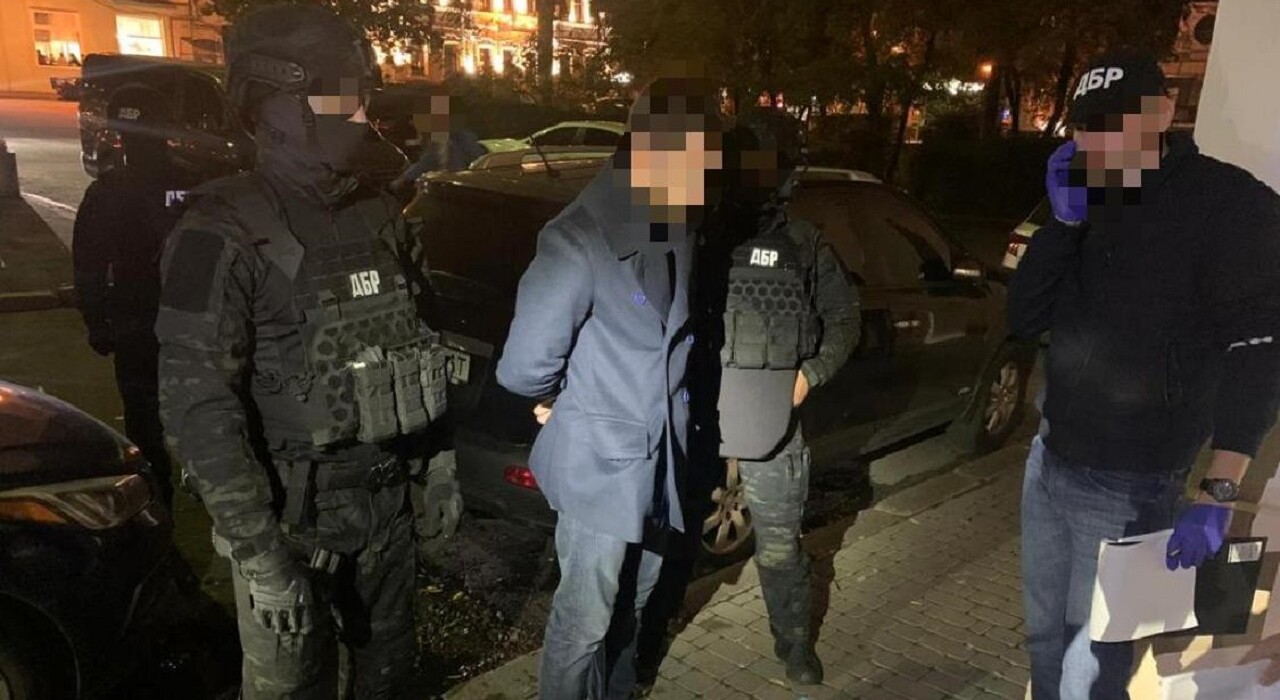 Хабар на 200 тис доларів: великий апетит чиновника СБУ і ДФС - відео