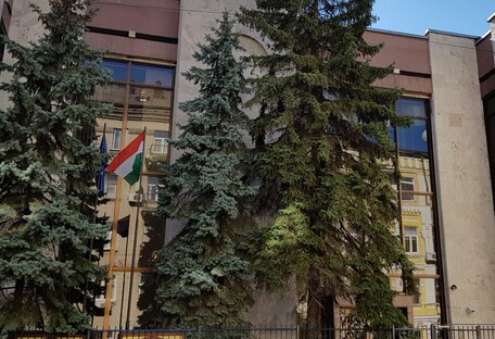 «Високо цінована традиція»: у посольстві Угорщини виправдалися за скандал з гімном