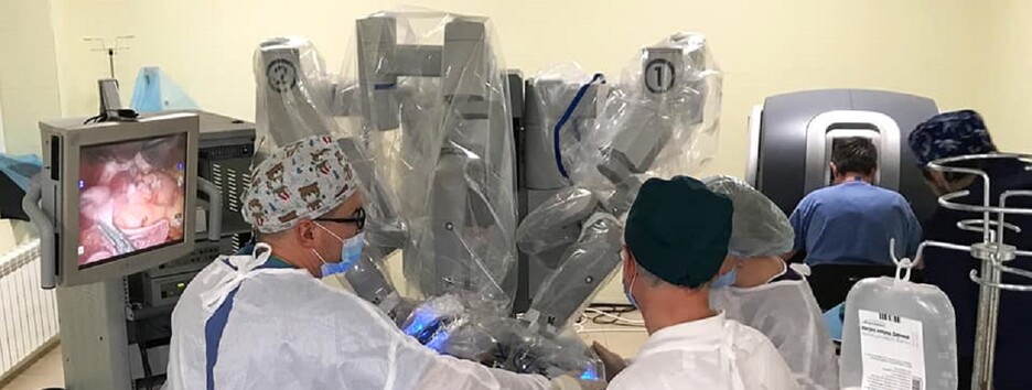 Дебют робота-хирурга: в Украине Da Vinci прооперировал первого пациента - фото