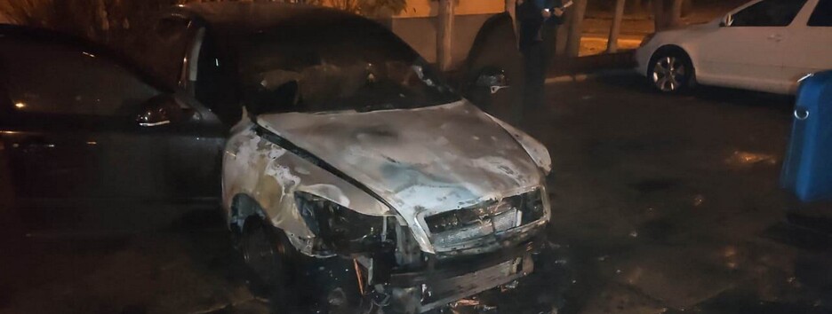 Займався справою «рюкзаків Авакова»: у Львові підпалили автівку детектива НАБУ - фото, відео