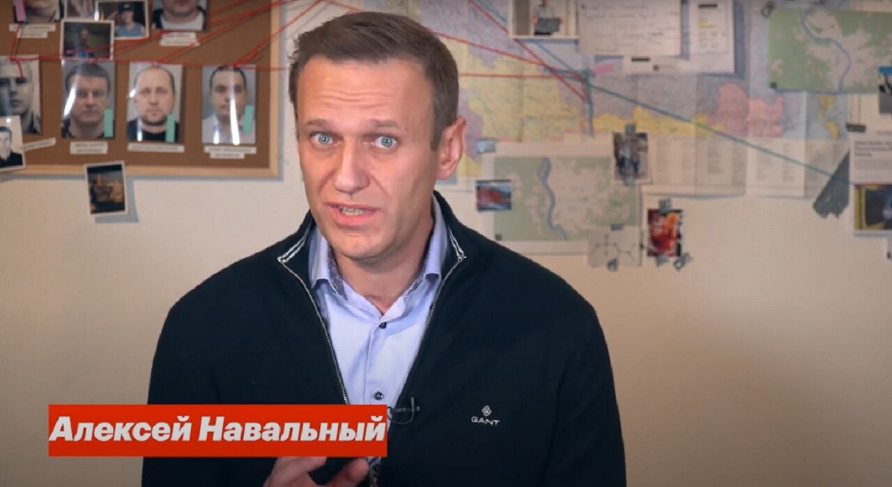 Навальный позвонил своему убийце: «Новичок» был нанесен на трусы политика 