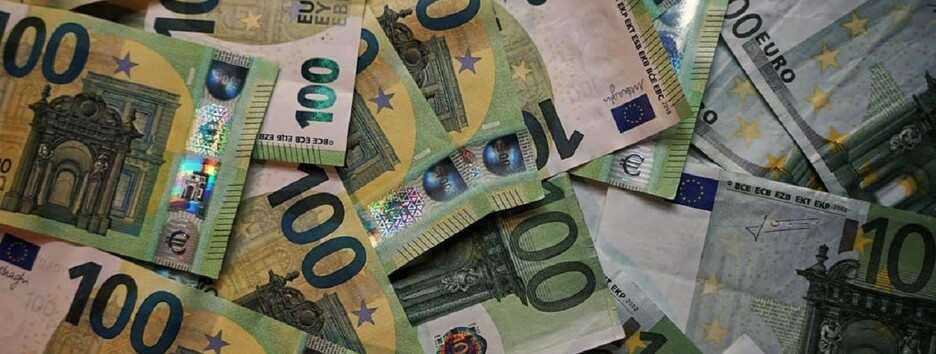 Пир во время чумы: Украина готова выбросить 10 млн евро за президентское интервью, на кислород для смертельно больных - денег нет