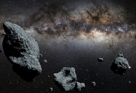Гости из космоса: к Земле летят три астероида