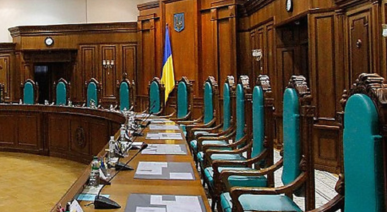 Конституционный кризис: у Зеленского ответили на заявление КСУ  фото