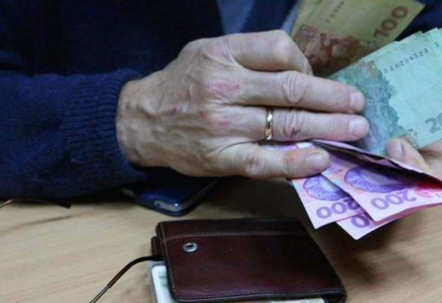 Пенсии в Украине - как вырастут выплаты украинским военным в 2021 году - фото 1