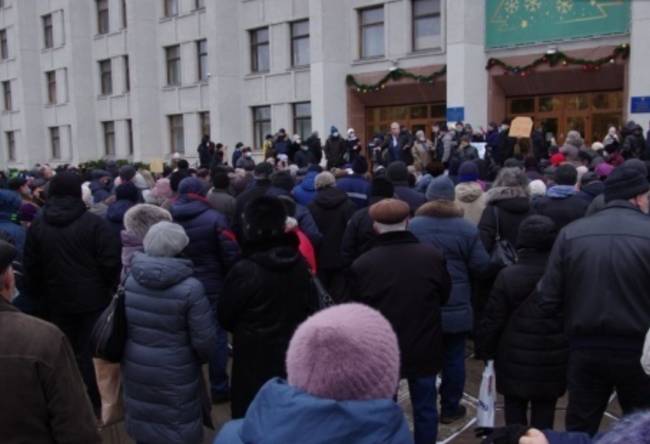 Протесты в Украине из-за тарифов - премьер обратился в СБУ с просьбой разобраться с митингующими  - фото 1