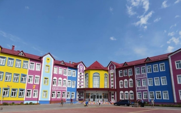Новая школа в Путровке Киевской области