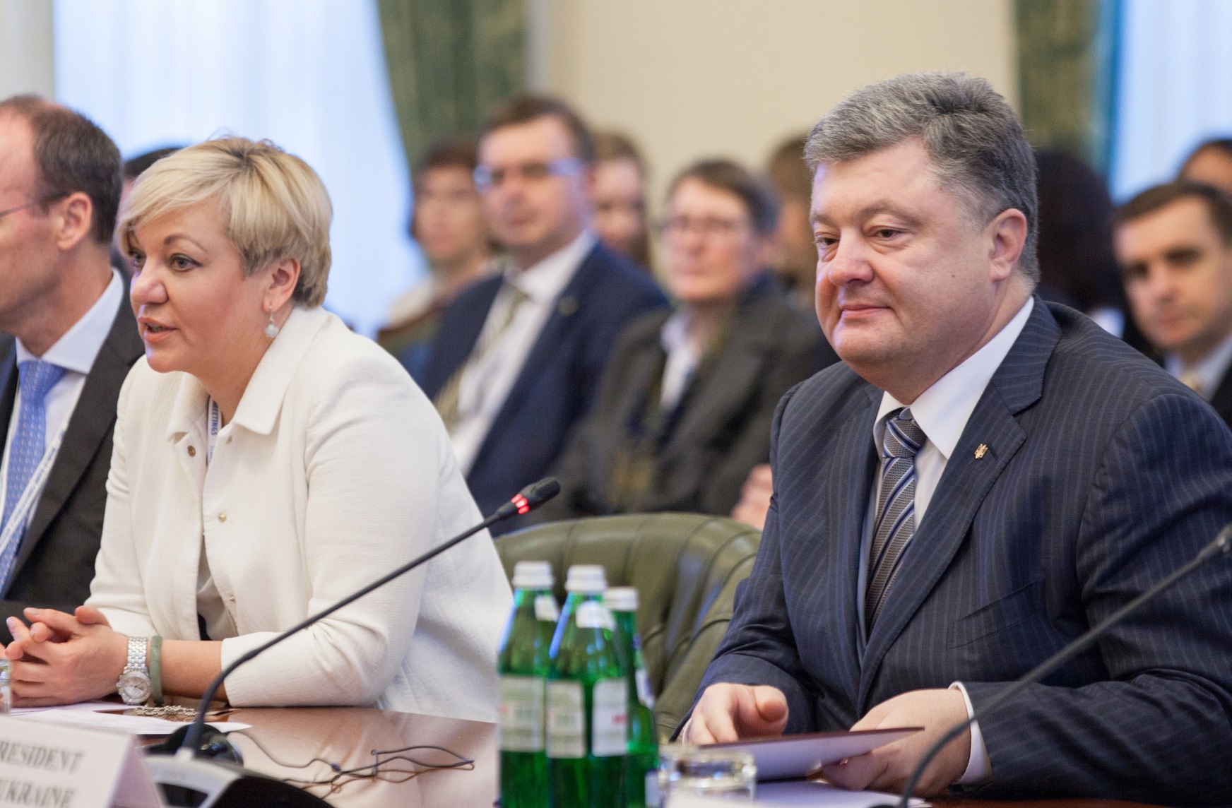 Глава НБУ Валерия Гонтарева и президент Петр Порошенко. Фото НБУ