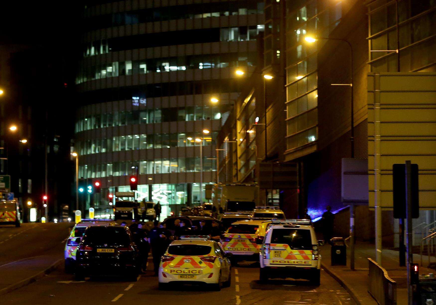 После взрыва на концерте в Манчестере. Фото EPA