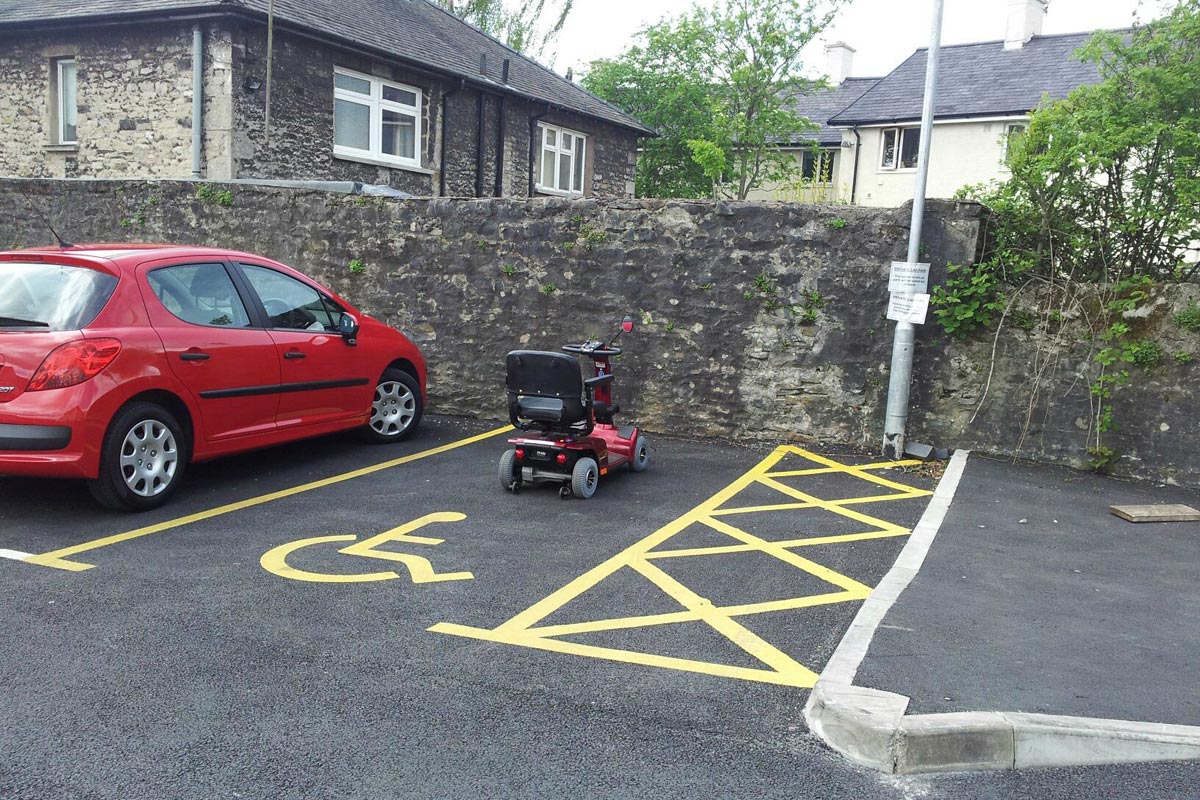 Парковочное место для инвалидов / Источник: reddit.com