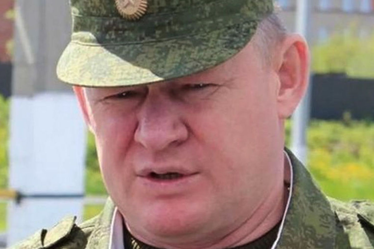 Главнокомандующий воздушно десантными войсками. Генерал полковник Сердюков.