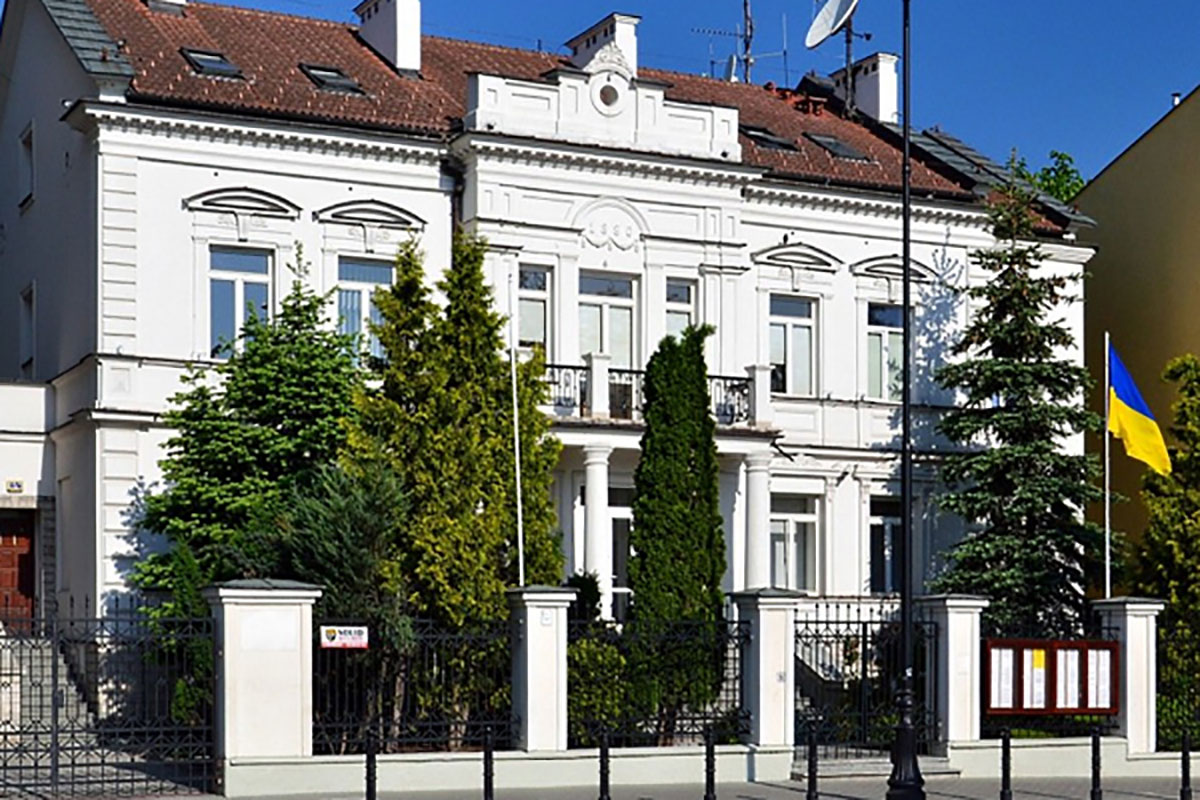 Посольство Украины в Польше / Источник: wikimedia.org