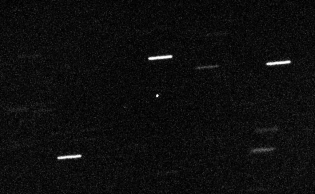 Настоящая фотография астероида, сделанная с помощью 4,2-метрового телескопа Уильяма Гершеля на Канарских островах 28 октября 2017 года / Источник: Wikipedia