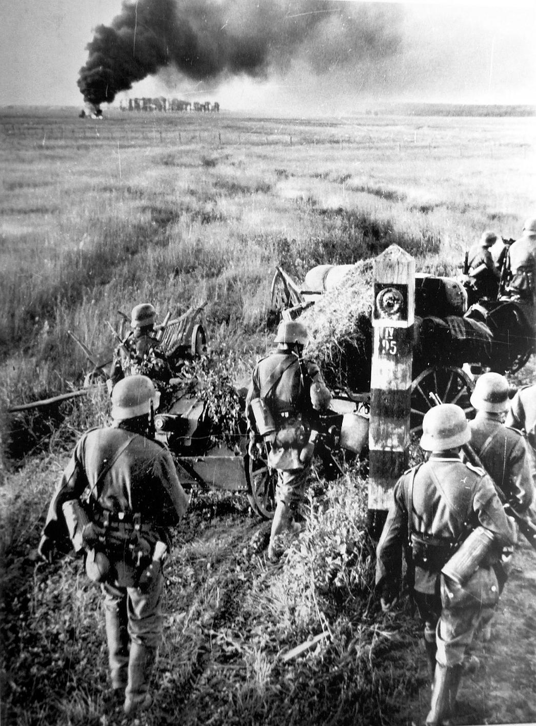 22 июня 1941 года. Неизвестные фото первых дней войны в Украине фото